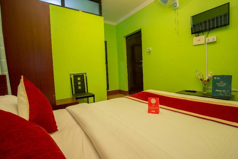Oyo 146 Somewhere Hotel & Resturant Catmandu Exterior foto